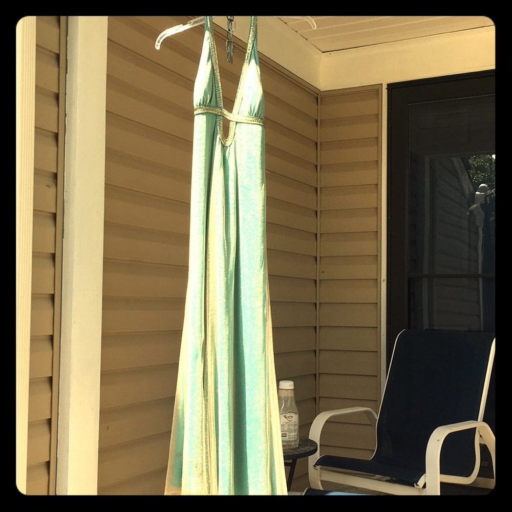 Used prom dress, worn twice.